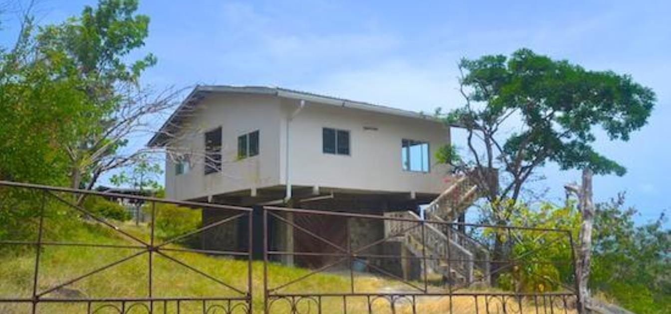 4 Acres Fantastic Value with 2 Houses
