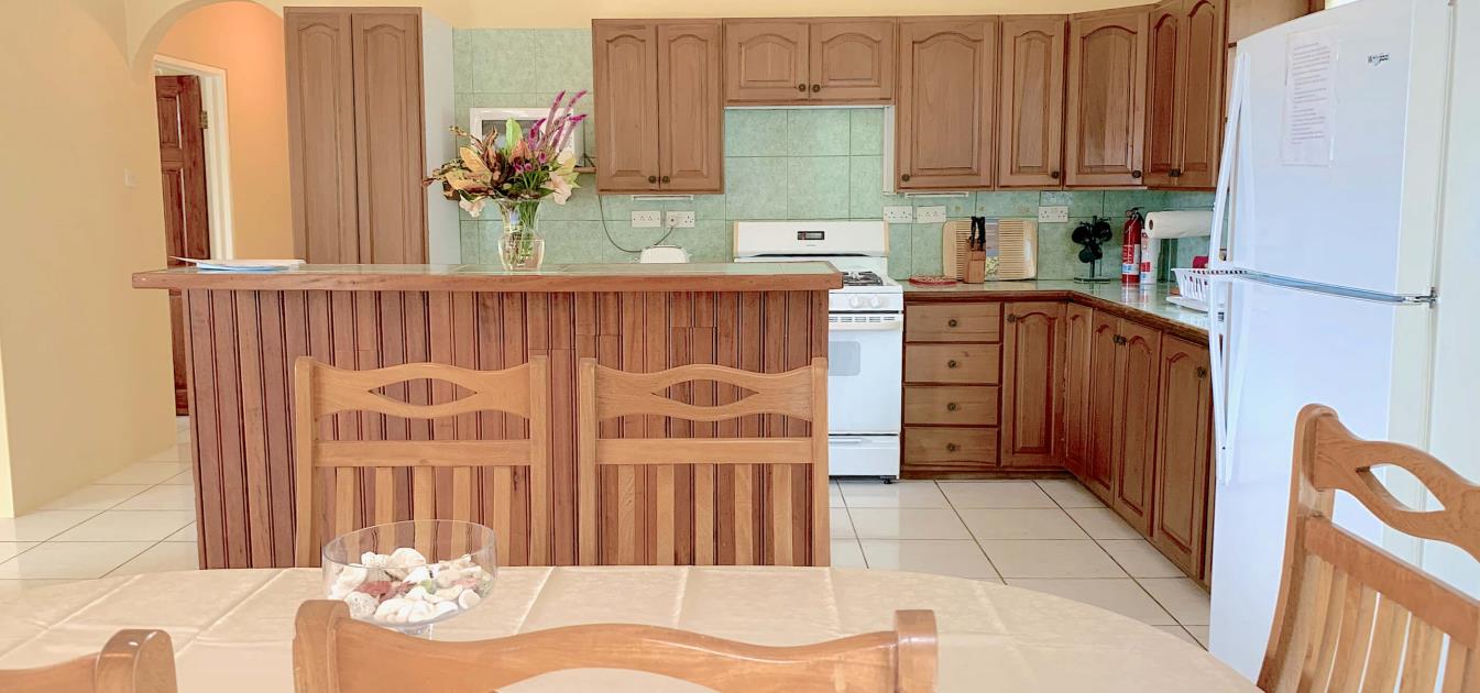 vacation-rentals/st-vincent-and-the-grenadines/bequia/friendship-bay/royal-view-villa