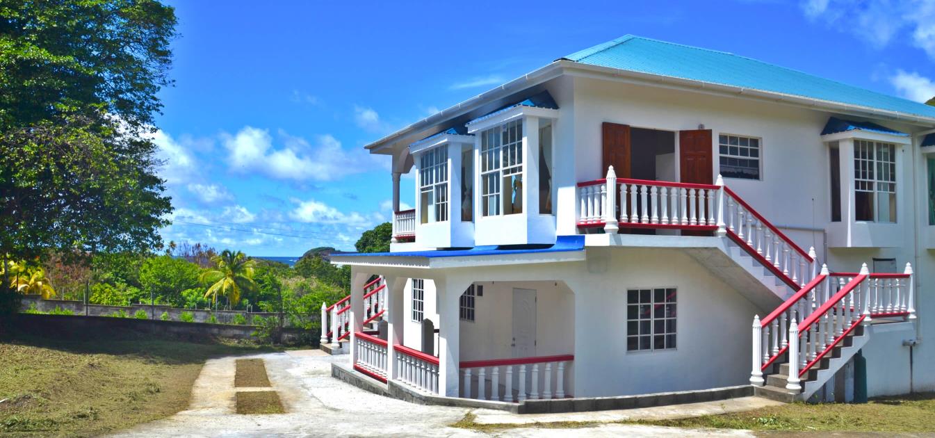 vacation-rentals/st-vincent-and-the-grenadines/bequia/friendship-bay/royal-view-villa