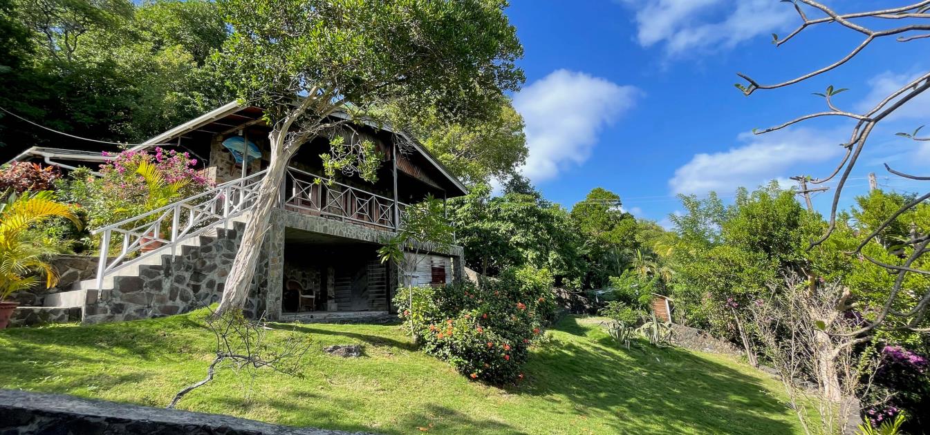 vacation-rentals/st-vincent-and-the-grenadines/bequia/lower-bay/kingston-conabay-house