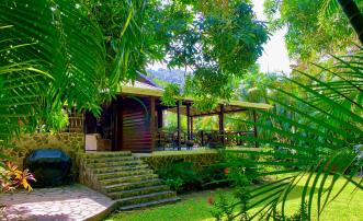 Stone House & Cottage