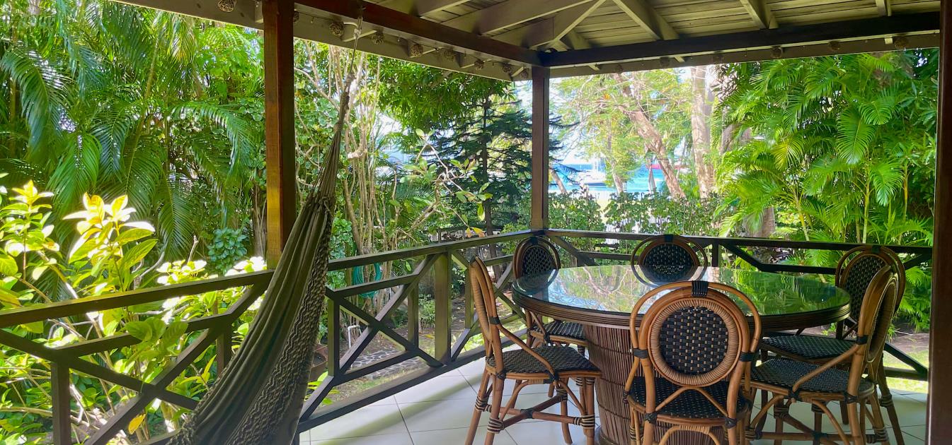 vacation-rentals/st-vincent-and-the-grenadines/bequia/belmont/stone-house-and-cottage