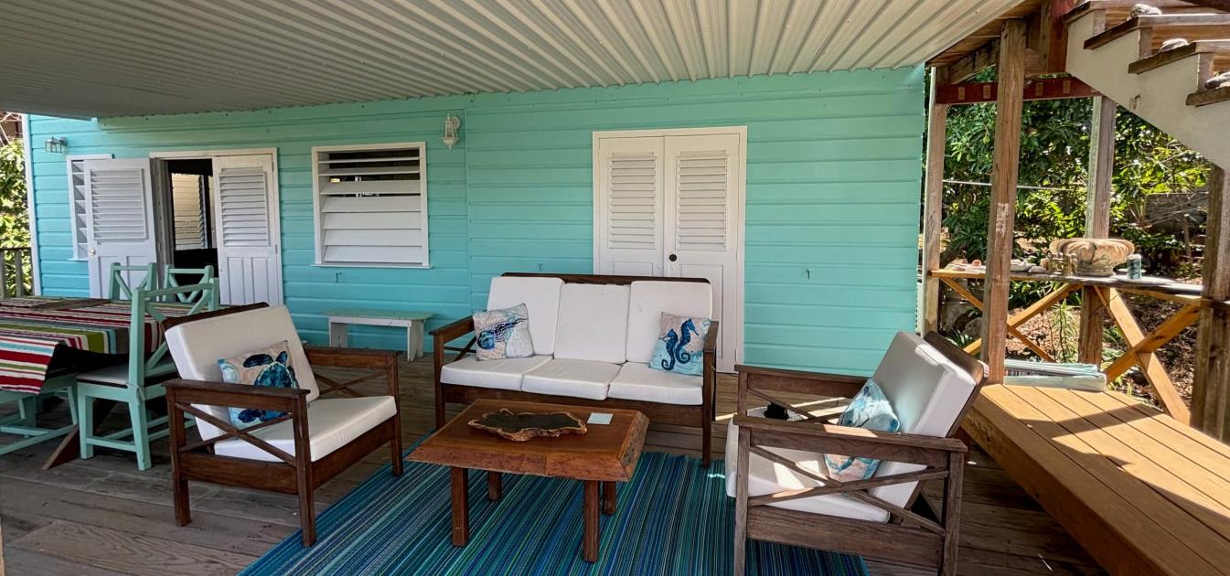 vacation-rentals/st-vincent-and-the-grenadines/bequia/lower-bay/bob's-place-beach-house