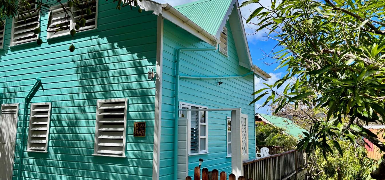 vacation-rentals/st-vincent-and-the-grenadines/bequia/lower-bay/bob's-place-beach-house