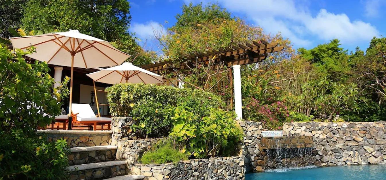 vacation-rentals/st-vincent-and-the-grenadines/bequia/hope-bay/sights-and-sounds