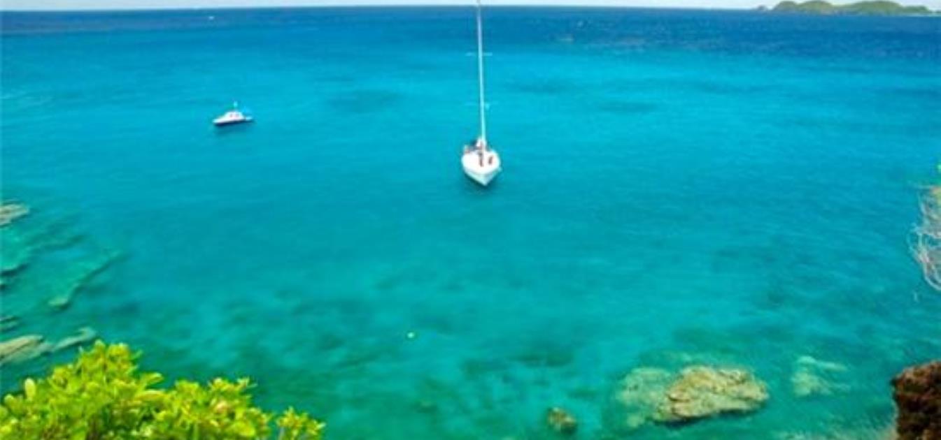 PRIVATE ISLAND Petit Nevis