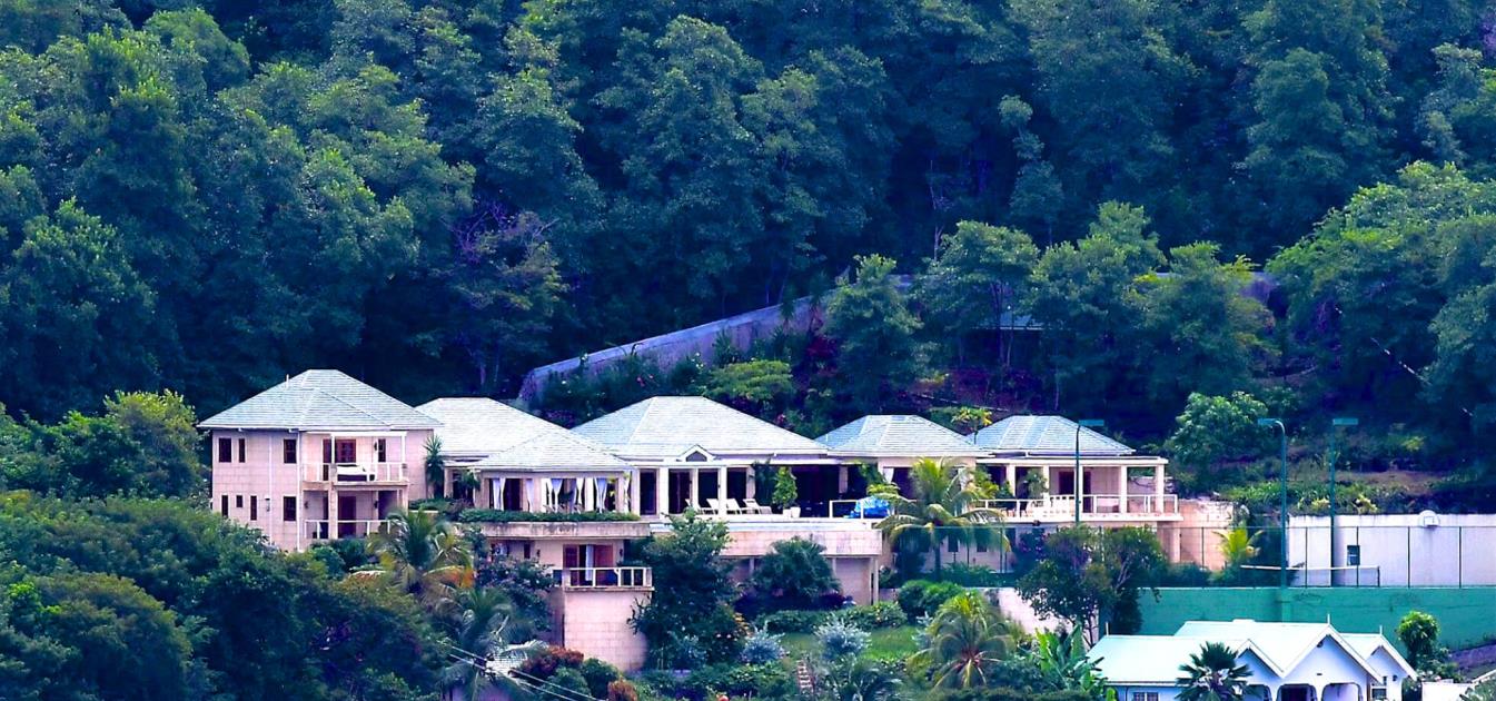 vacation-rentals/st-vincent-and-the-grenadines/bequia/lower-bay/amitabha-house