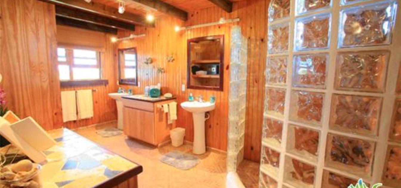 vacation-rentals/anguilla/anguilla/white-hill/wesley-house