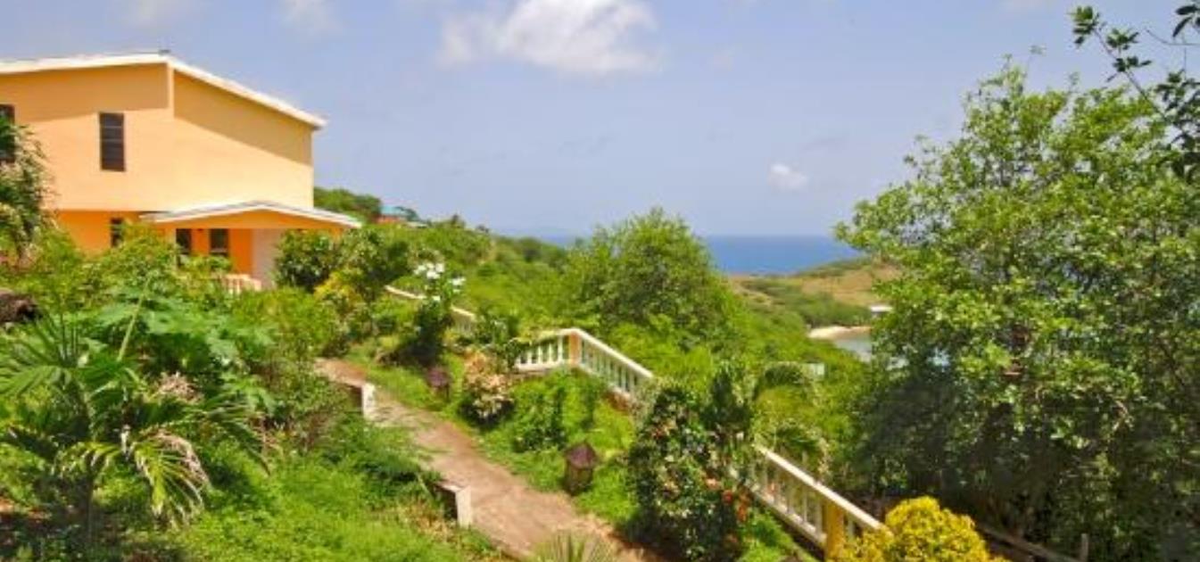 vacation-rentals/st-vincent-and-the-grenadines/bequia/friendship-bay/friendship-view-whole-house