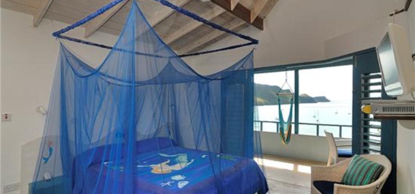 vacation-rentals/st-vincent-and-the-grenadines/bequia/princess-margaret/a-shade-of-blues-apartment