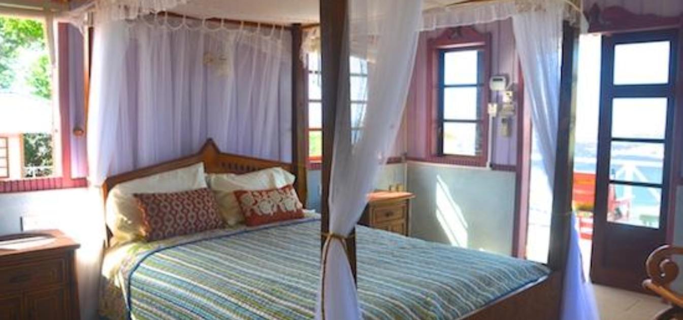 vacation-rentals/st-vincent-and-the-grenadines/bequia/friendship-bay/stardust-villa