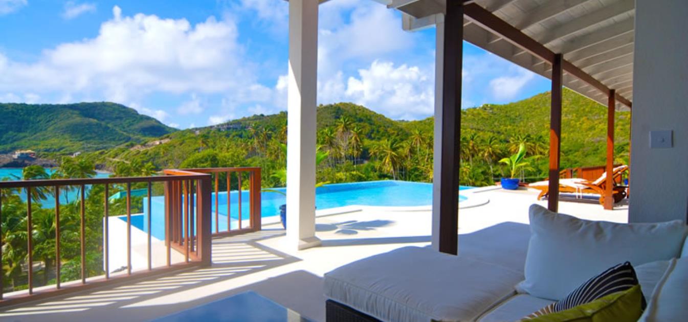 vacation-rentals/st-vincent-and-the-grenadines/bequia/crescent-bay/beachfront-plantation-house-ijeoma-divine-main-house