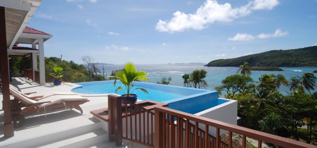 vacation-rentals/st-vincent-and-the-grenadines/bequia/crescent-bay/beachfront-plantation-house-ijeoma-panorama
