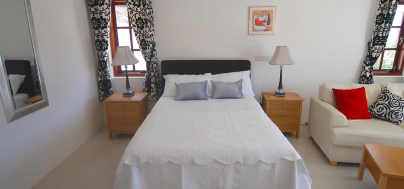 vacation-rentals/st-vincent-and-the-grenadines/bequia/crescent-bay/beachfront-plantation-house-ijeoma-shoreside