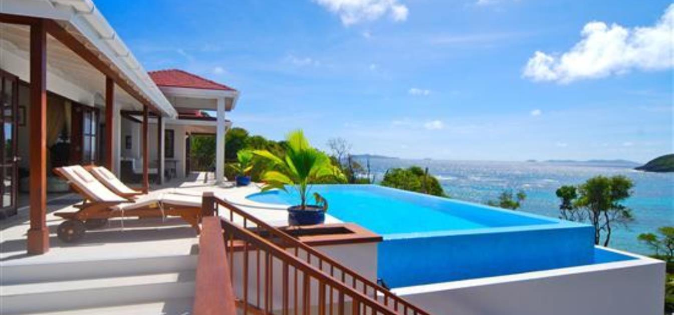 vacation-rentals/st-vincent-and-the-grenadines/bequia/crescent-bay/beachfront-plantation-house-ijeoma-tranquility