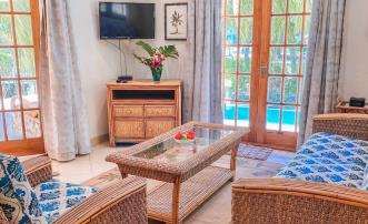 Bequia Beach Hotel - Private Villa with Pool