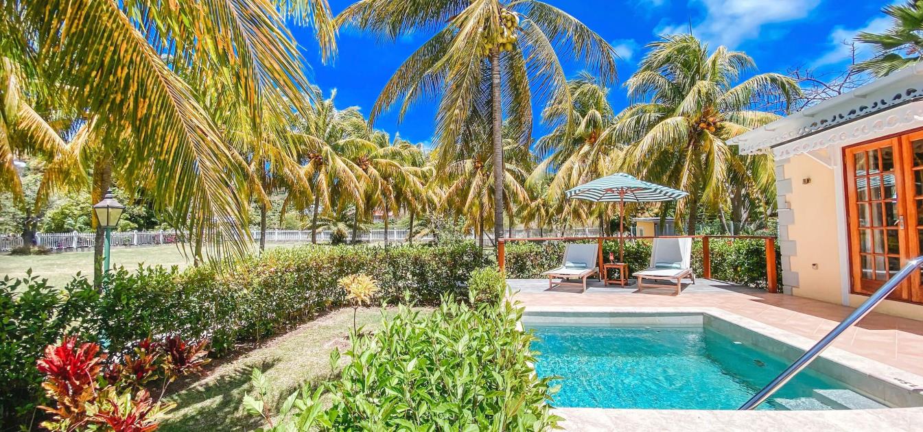 vacation-rentals/st-vincent-and-the-grenadines/bequia/friendship-bay/bequia-beach-hotel-private-villa-with-pool