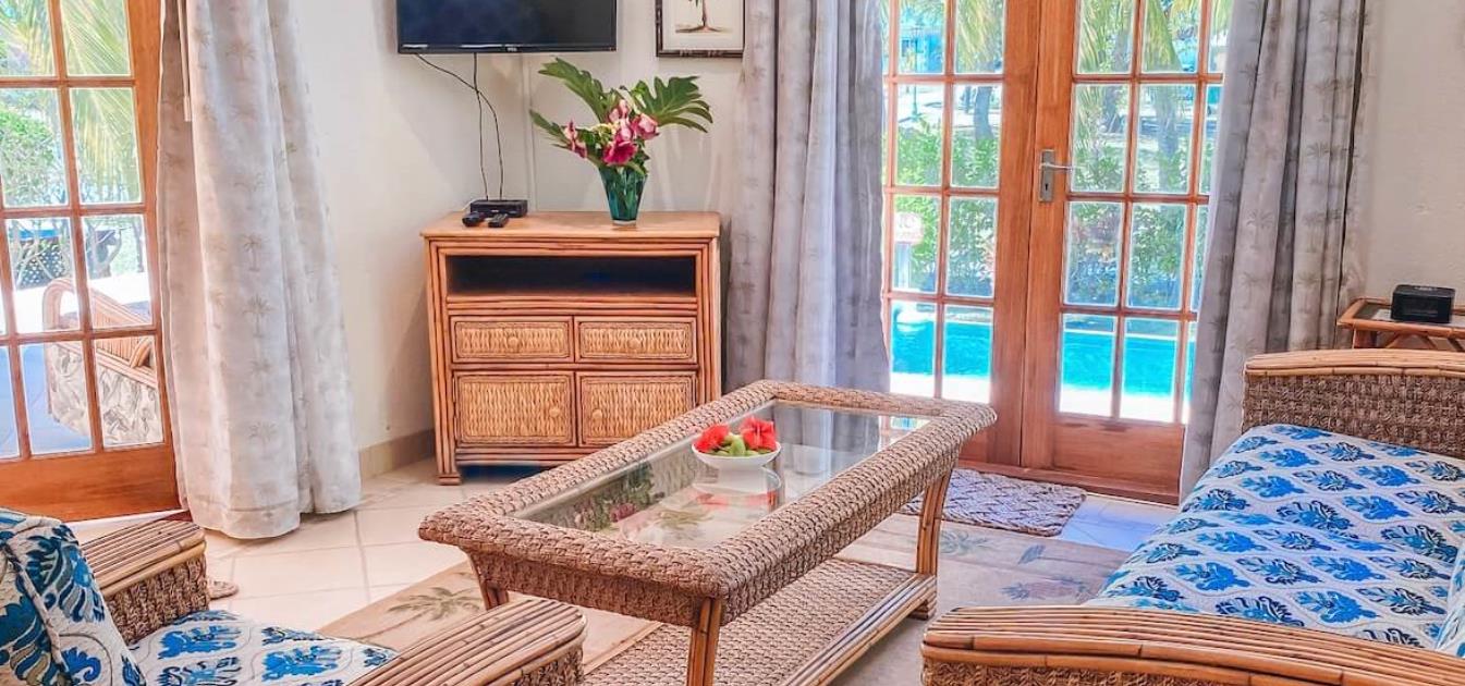 vacation-rentals/st-vincent-and-the-grenadines/bequia/friendship-bay/bequia-beach-hotel-private-villa-with-pool