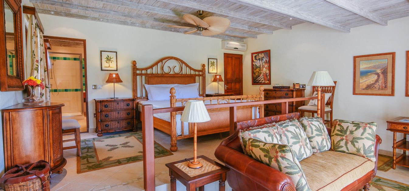 vacation-rentals/st-vincent-and-the-grenadines/bequia/friendship-bay/bequia-beach-hotel-junior-plantation-suite