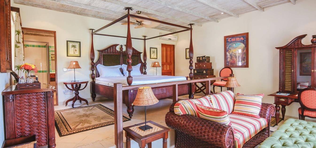 vacation-rentals/st-vincent-and-the-grenadines/bequia/friendship-bay/bequia-beach-hotel-junior-plantation-suite