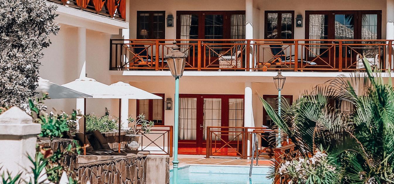 vacation-rentals/st-vincent-and-the-grenadines/bequia/friendship-bay/bequia-beach-hotel-classic-room