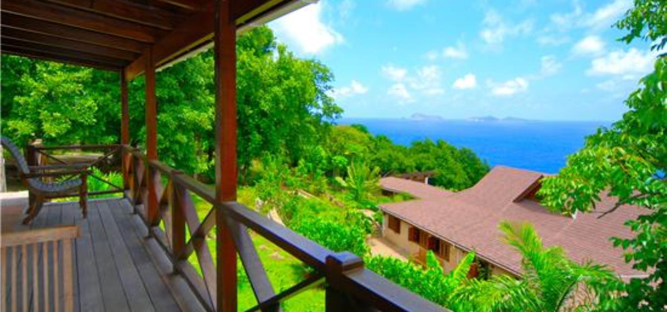 vacation-rentals/st-vincent-and-the-grenadines/bequia/hope-bay/sights-and-sounds-guest-studio