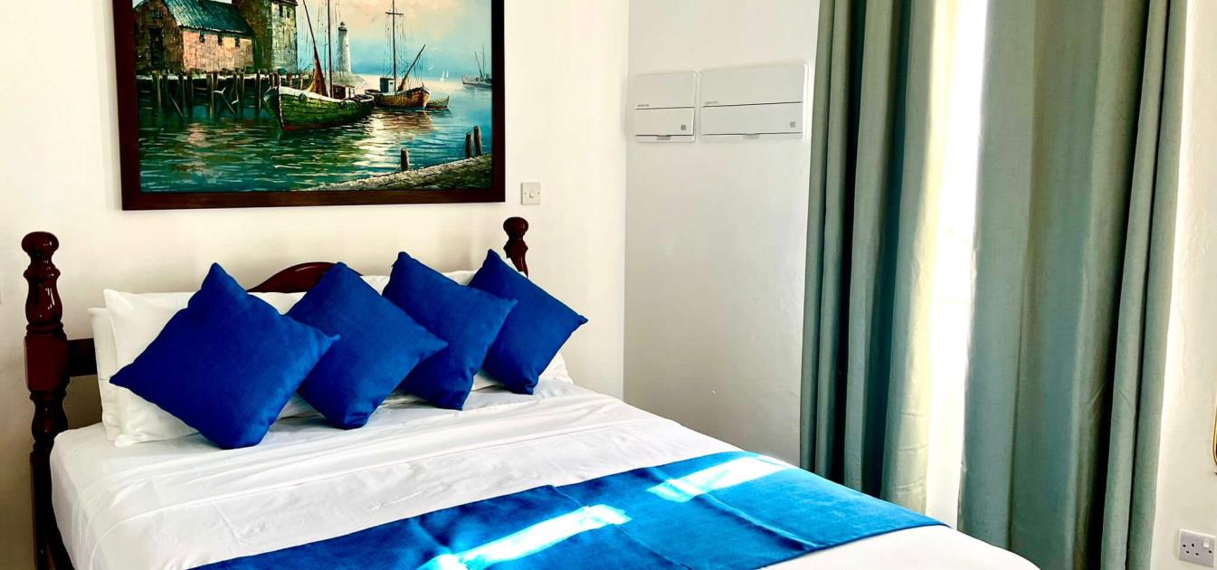 vacation-rentals/st-vincent-and-the-grenadines/bequia/lower-bay/coco's-villa