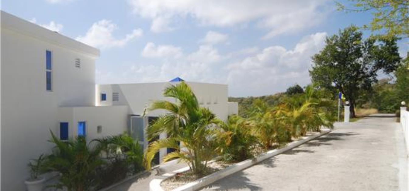 vacation-rentals/st-vincent-and-the-grenadines/bequia/spring/imagine