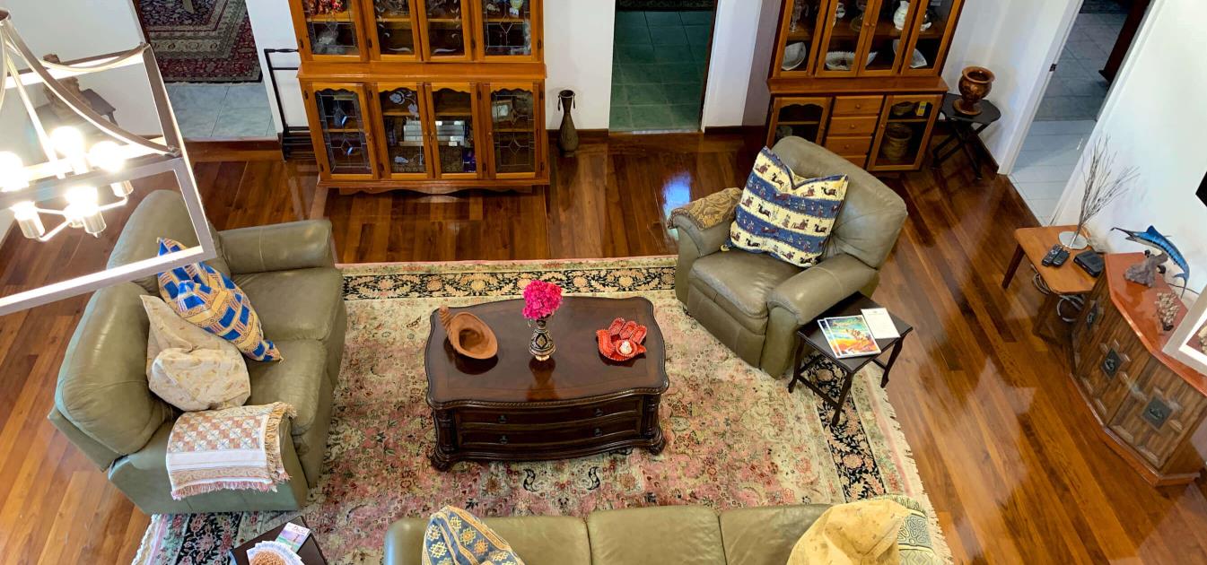 vacation-rentals/st-vincent-and-the-grenadines/bequia/lower-bay/captains-house