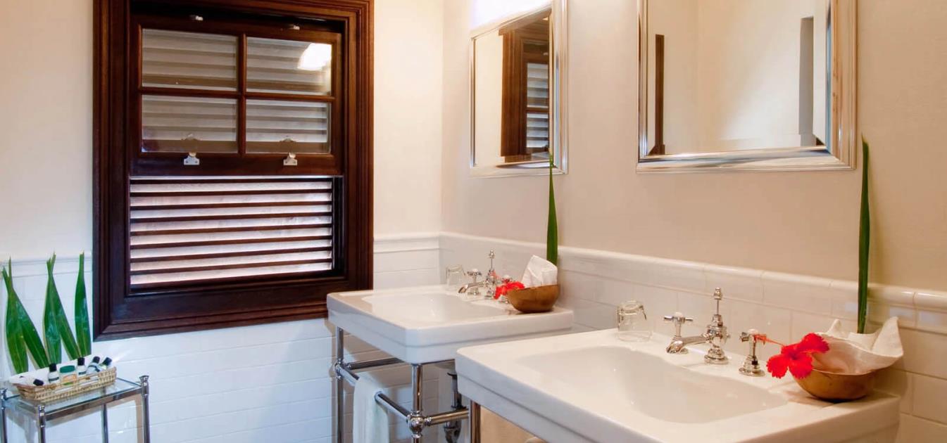 vacation-rentals/st-vincent-and-the-grenadines/bequia/spring/firefly-bequia