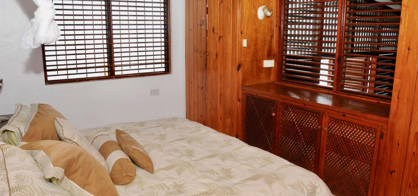 Twin Palms Safari Lodge