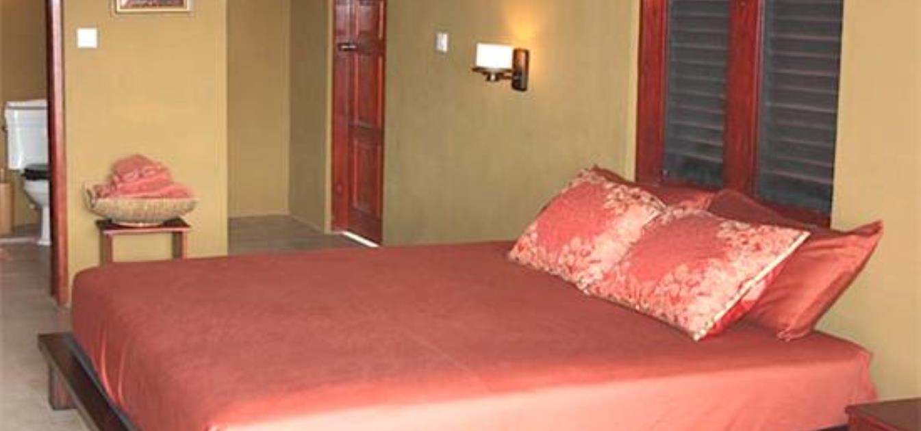 vacation-rentals/st-vincent-and-the-grenadines/bequia/lower-bay/sweet-retreat-hotel-brown-room