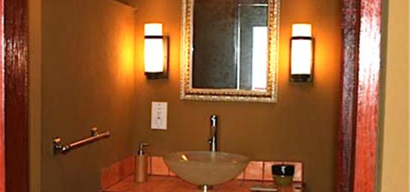 vacation-rentals/st-vincent-and-the-grenadines/bequia/lower-bay/sweet-retreat-hotel-brown-room