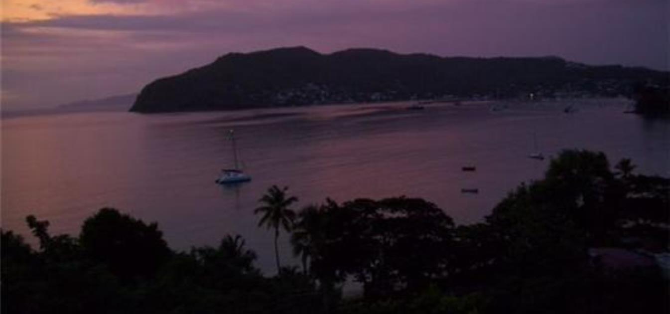vacation-rentals/st-vincent-and-the-grenadines/bequia/lower-bay/sweet-retreat-hotel-green-room