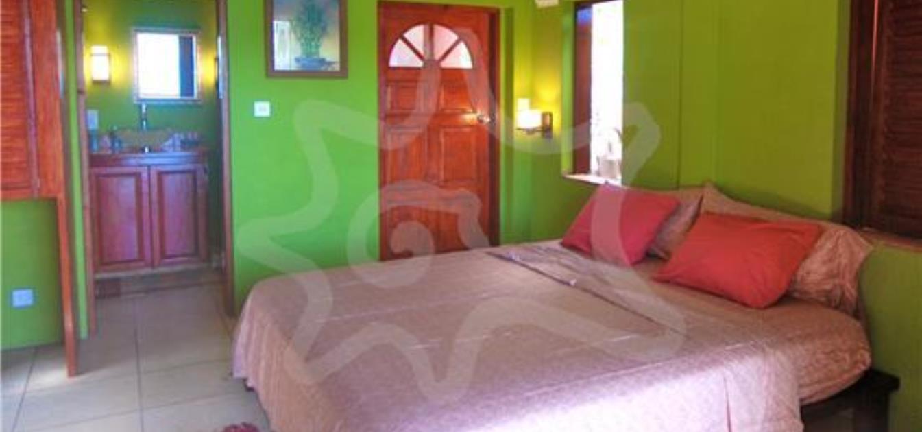vacation-rentals/st-vincent-and-the-grenadines/bequia/lower-bay/sweet-retreat-hotel-green-room