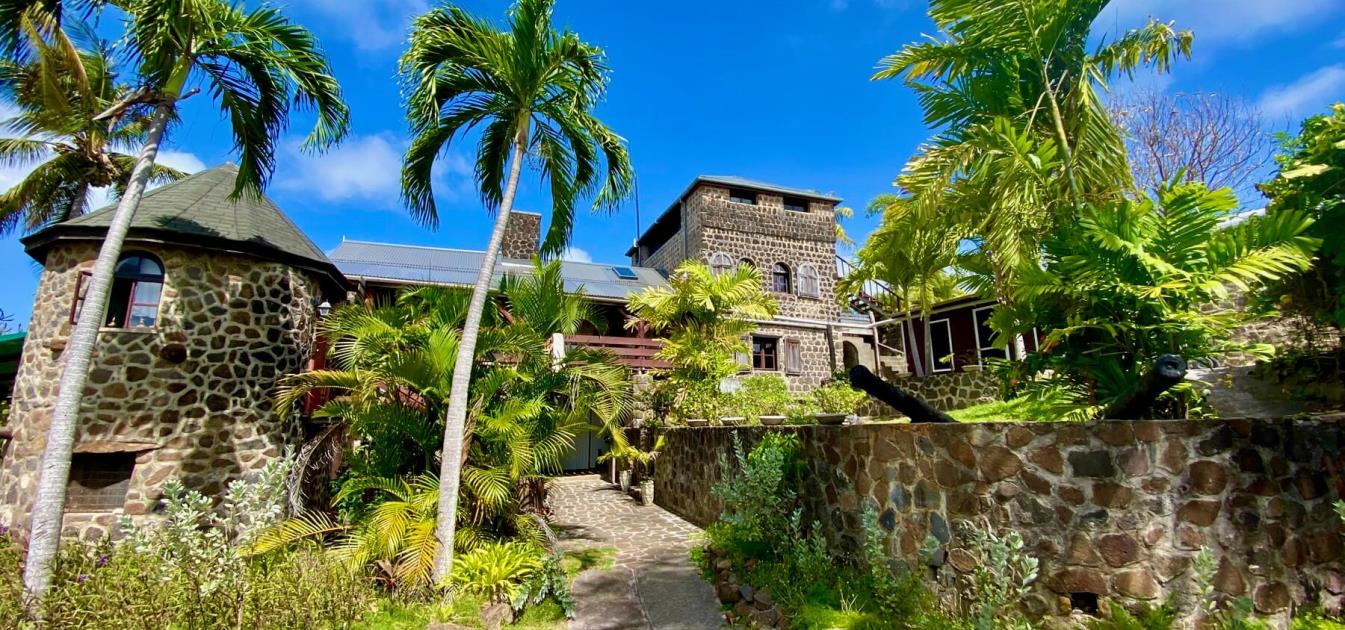 vacation-rentals/st-vincent-and-the-grenadines/bequia/mount-pleasant/historic-bequia-estate
