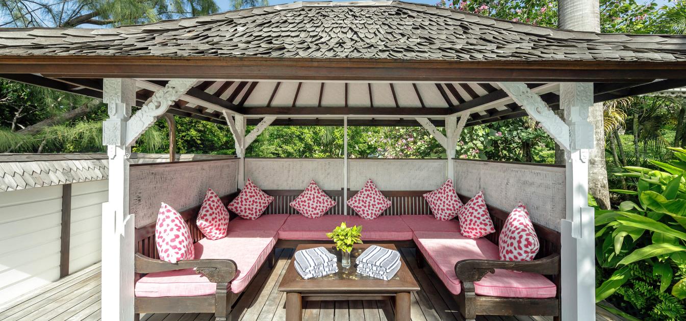 vacation-rentals/st-vincent-and-the-grenadines/mustique/central-hillside/azure