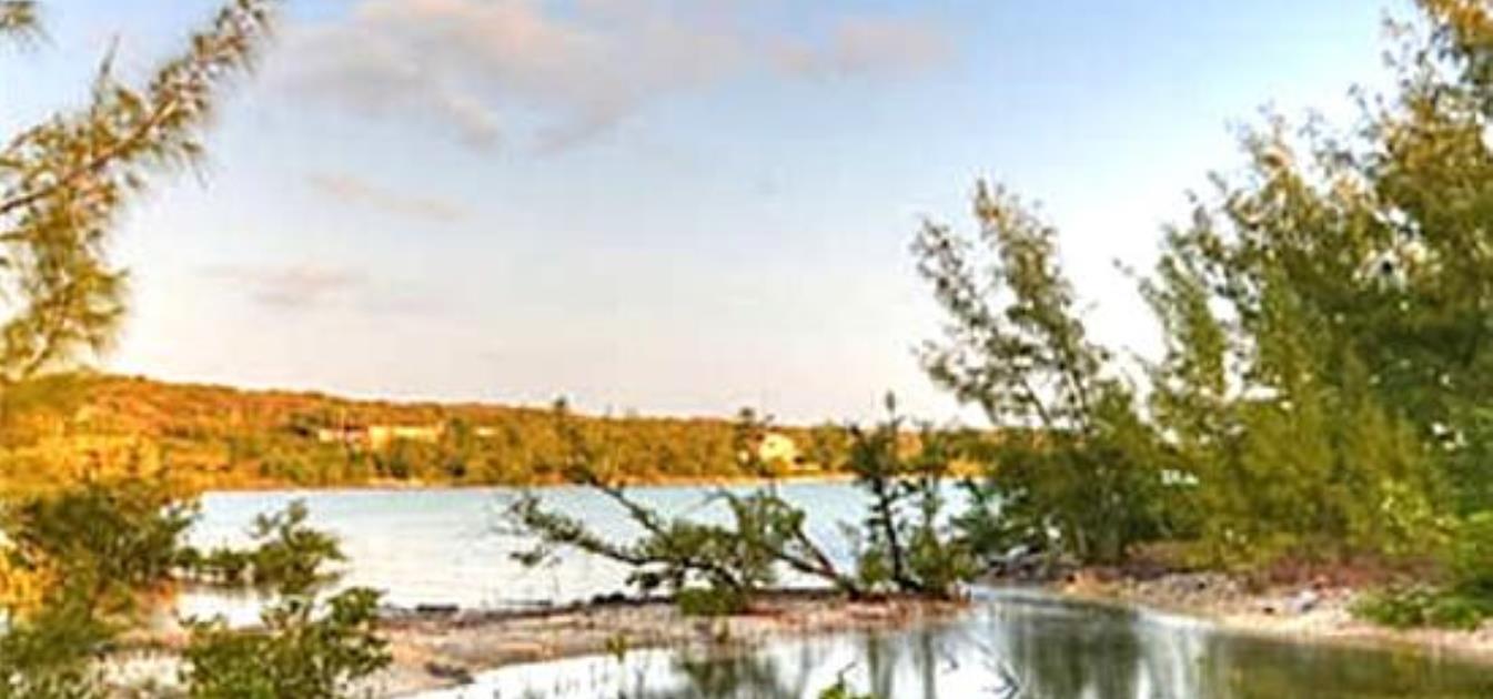 Private Island Reklusia Cay