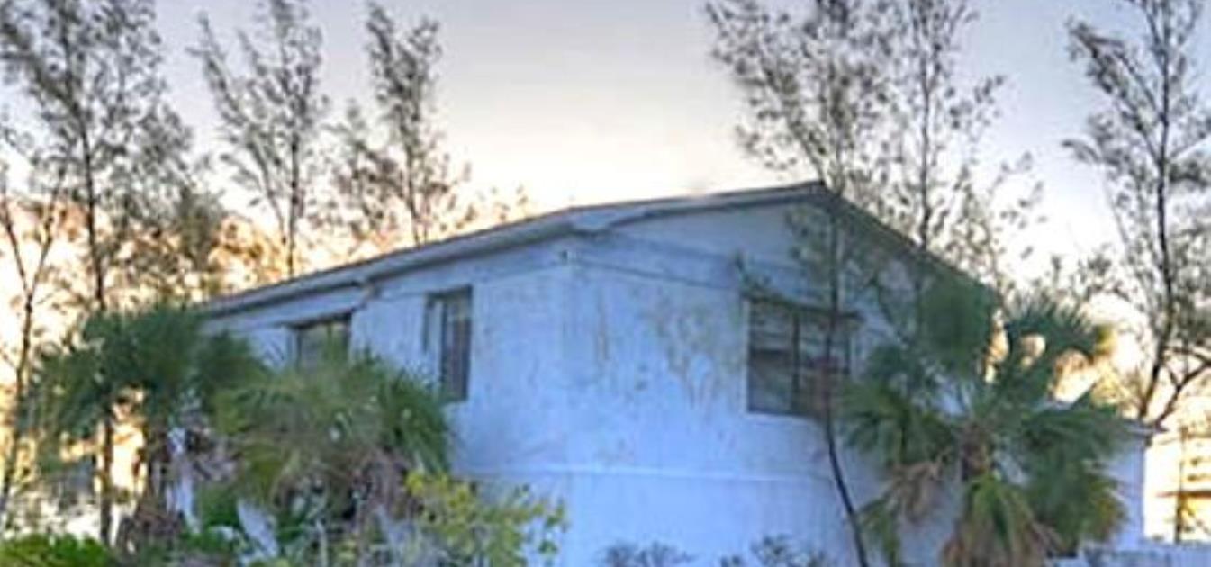 Private Island Reklusia Cay