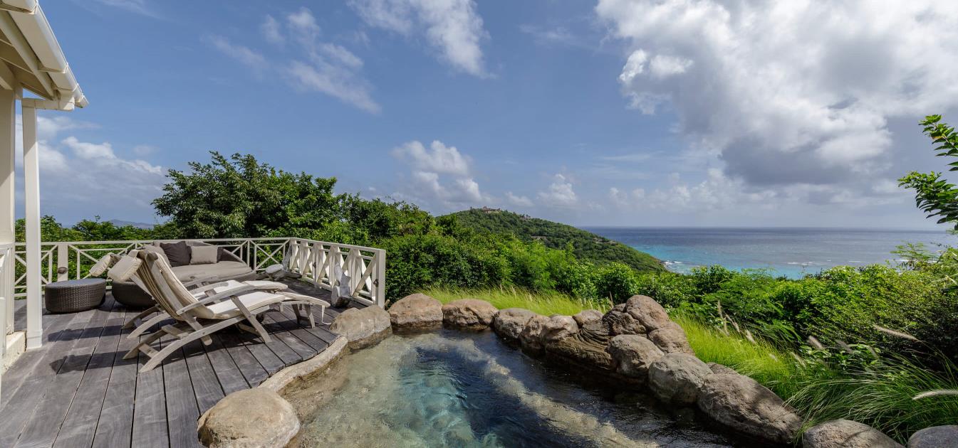 vacation-rentals/st-vincent-and-the-grenadines/mustique/macaroni-bay/aurora