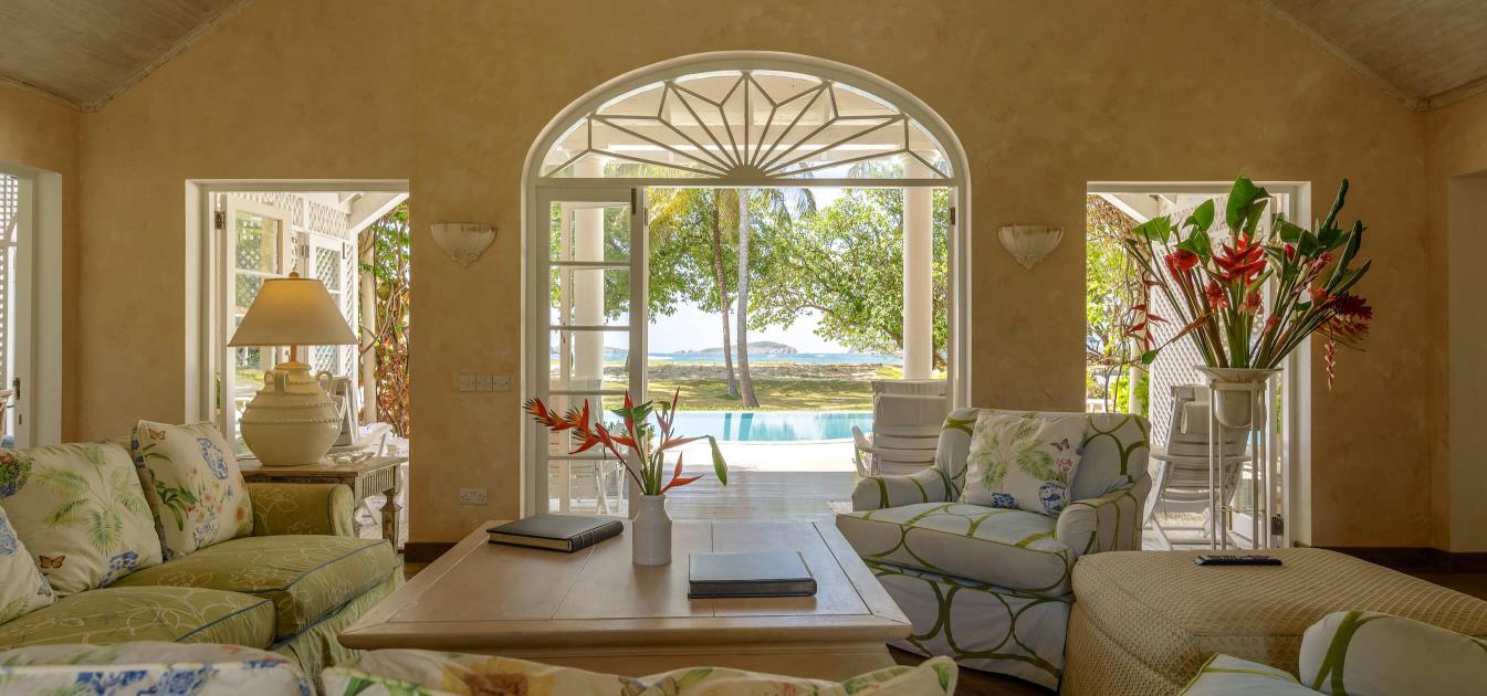 vacation-rentals/st-vincent-and-the-grenadines/mustique/l'anescoy-bay/ultramarine