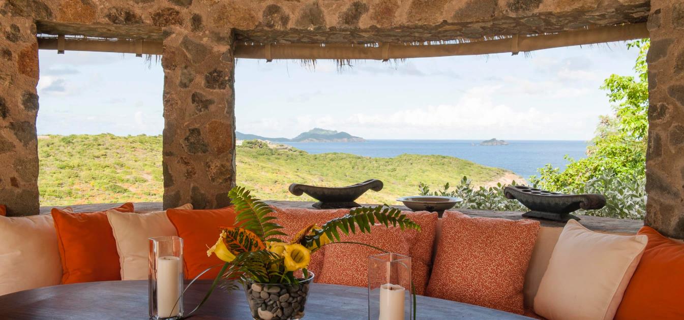 vacation-rentals/st-vincent-and-the-grenadines/mustique/macaroni-bay/coccoloba