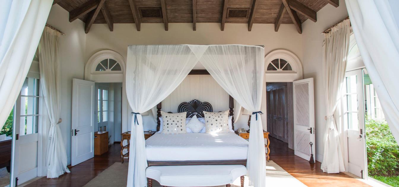 vacation-rentals/st-vincent-and-the-grenadines/mustique/macaroni-bay/coccoloba