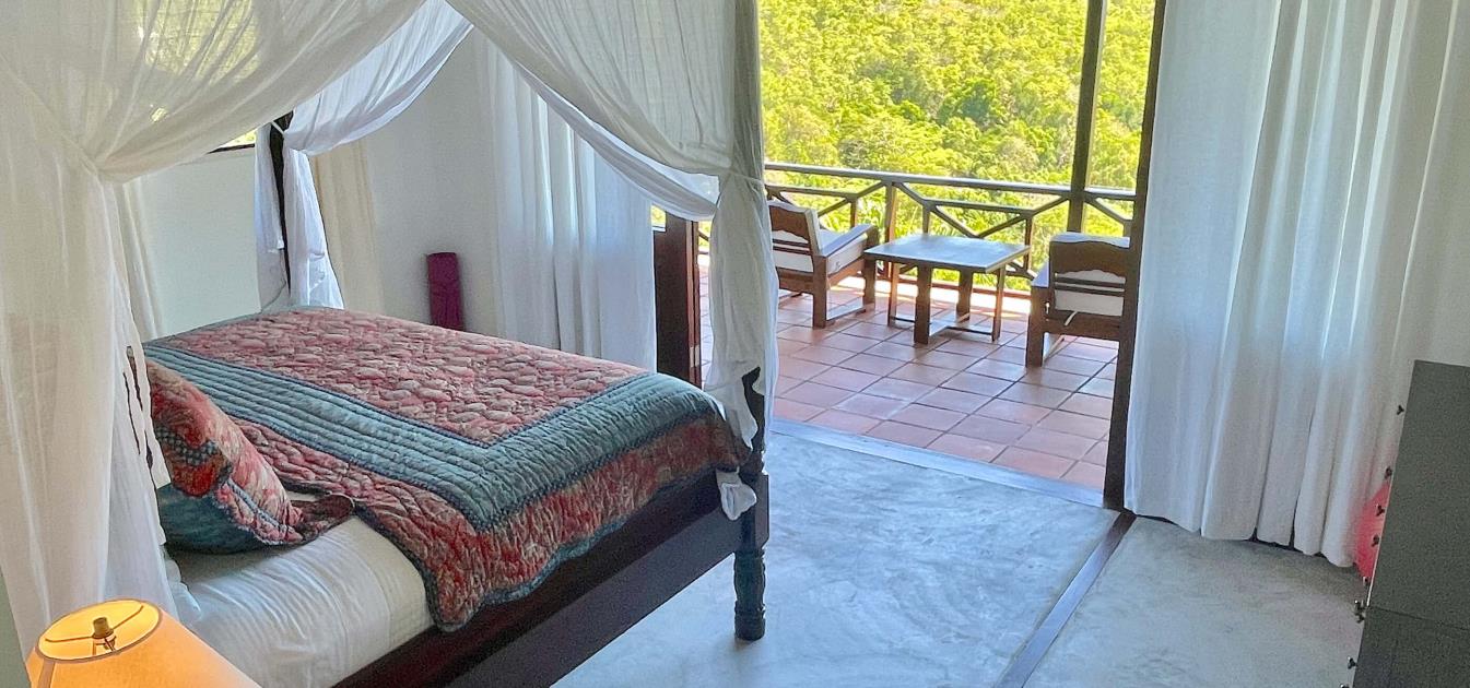 vacation-rentals/st-vincent-and-the-grenadines/bequia/spring/eastwinds-villa