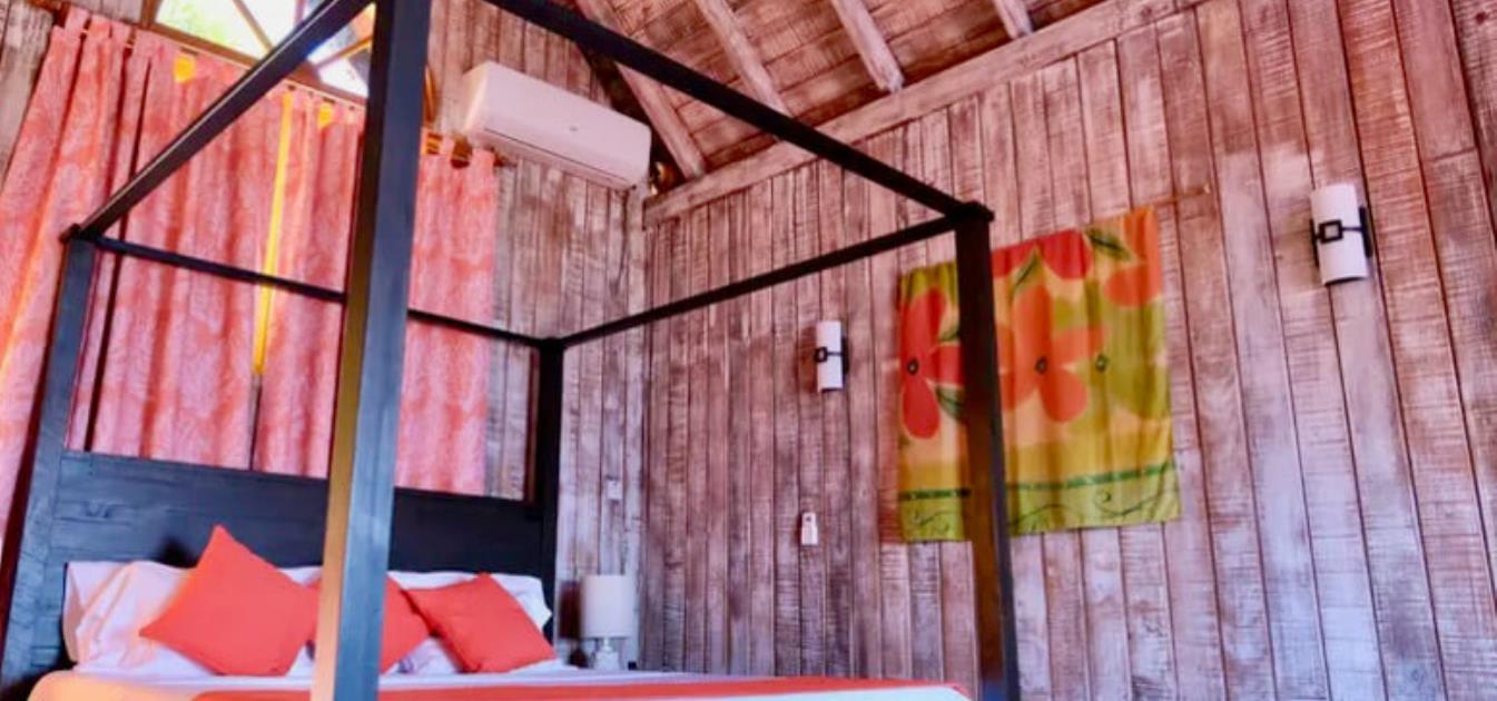 vacation-rentals/st-vincent-and-the-grenadines/bequia/princess-margaret/princess-margaret-beachfront-flamingo