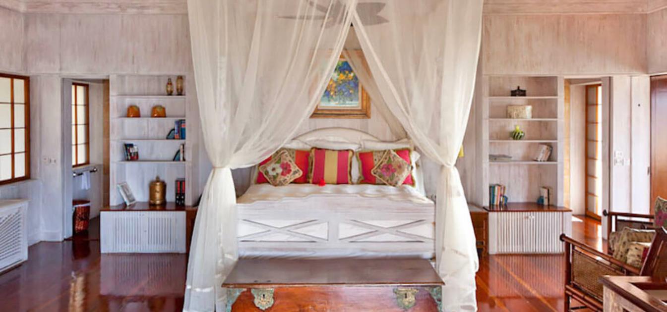 vacation-rentals/st-vincent-and-the-grenadines/mustique/central-hillside/blackstone-mustique