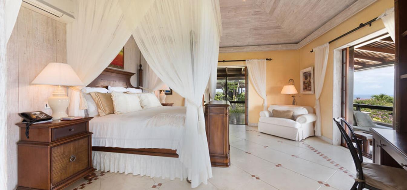 vacation-rentals/st-vincent-and-the-grenadines/mustique/central-hillside/blackstone-mustique