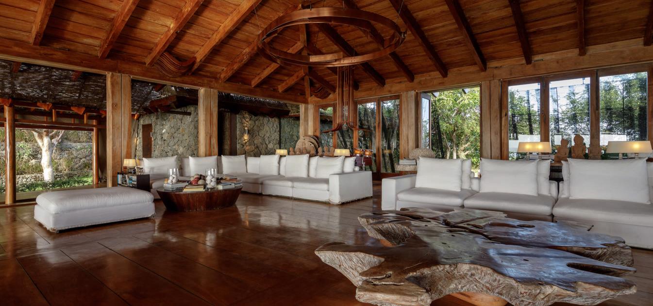 vacation-rentals/st-vincent-and-the-grenadines/mustique/britannia-bay/opium