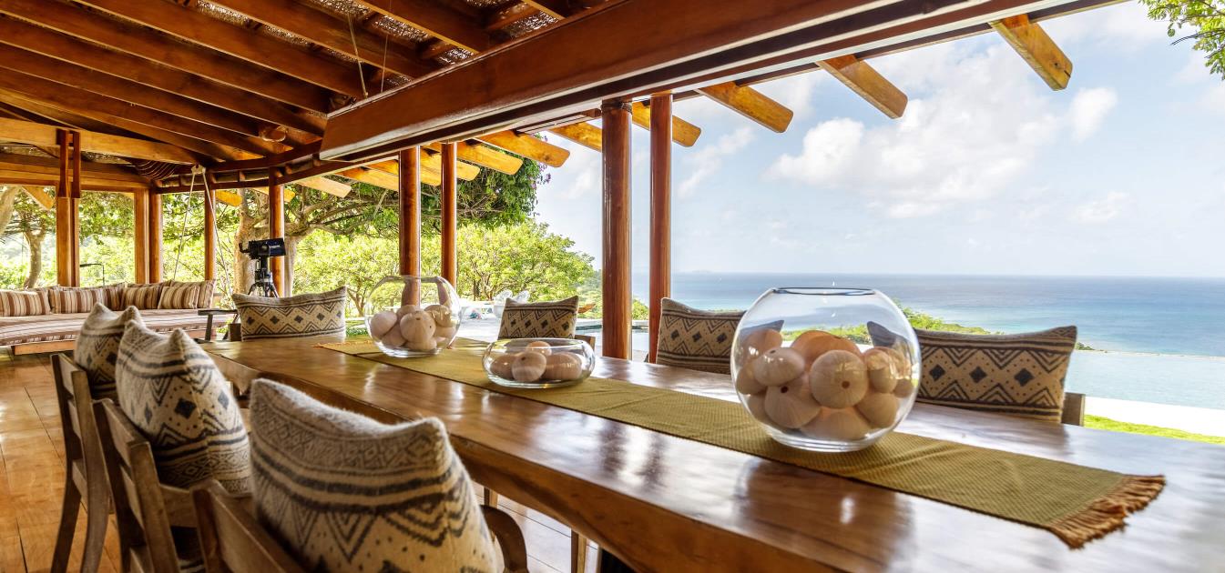 vacation-rentals/st-vincent-and-the-grenadines/mustique/britannia-bay/opium