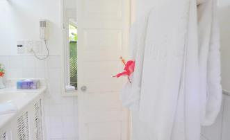 Young Island Superior Cottages